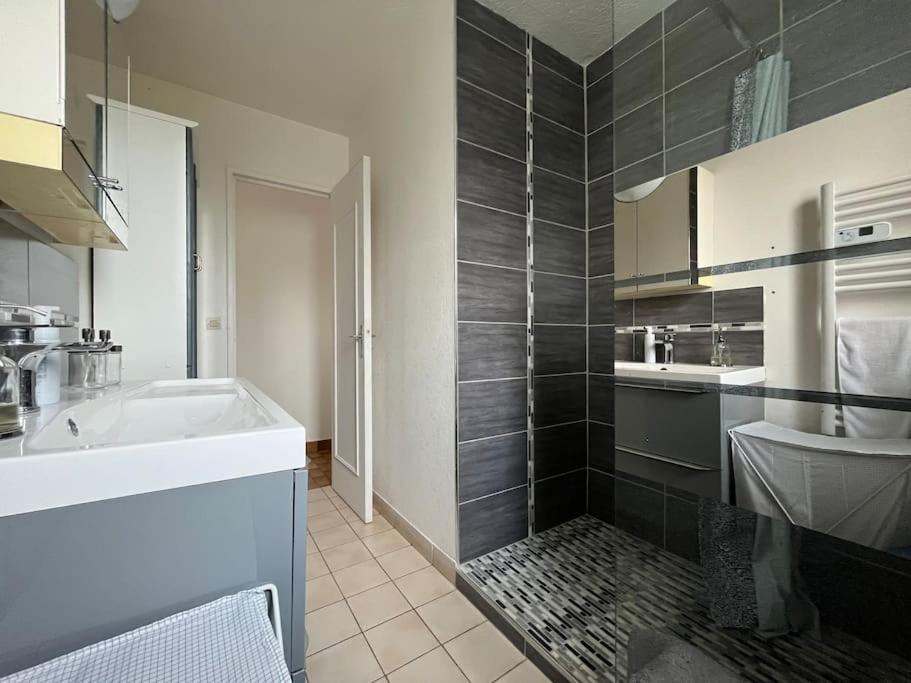 Maisonnette - Jardin Exterieur Champagne-sur-Seine Exterior photo