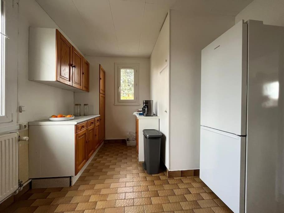 Maisonnette - Jardin Exterieur Champagne-sur-Seine Exterior photo